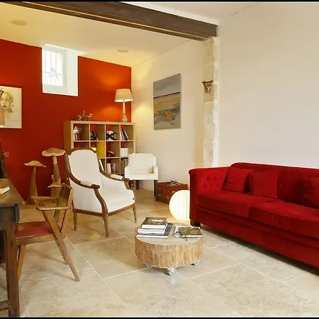 La Maison Rouge D'uzes 4*