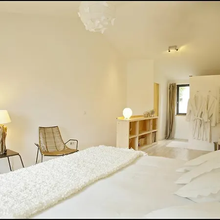 La Maison Rouge D'uzes Uzès