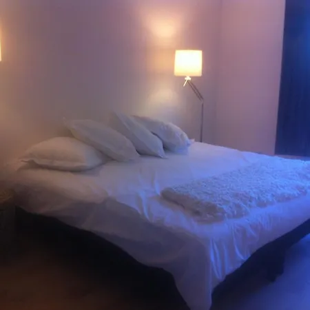 Bed & Breakfast La Maison Rouge D'uzes Uzès