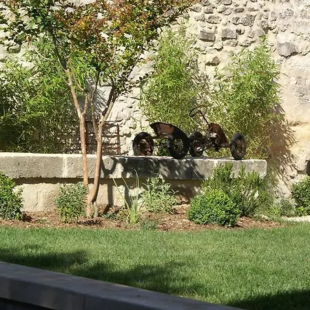 La Maison Rouge D'uzes 4*